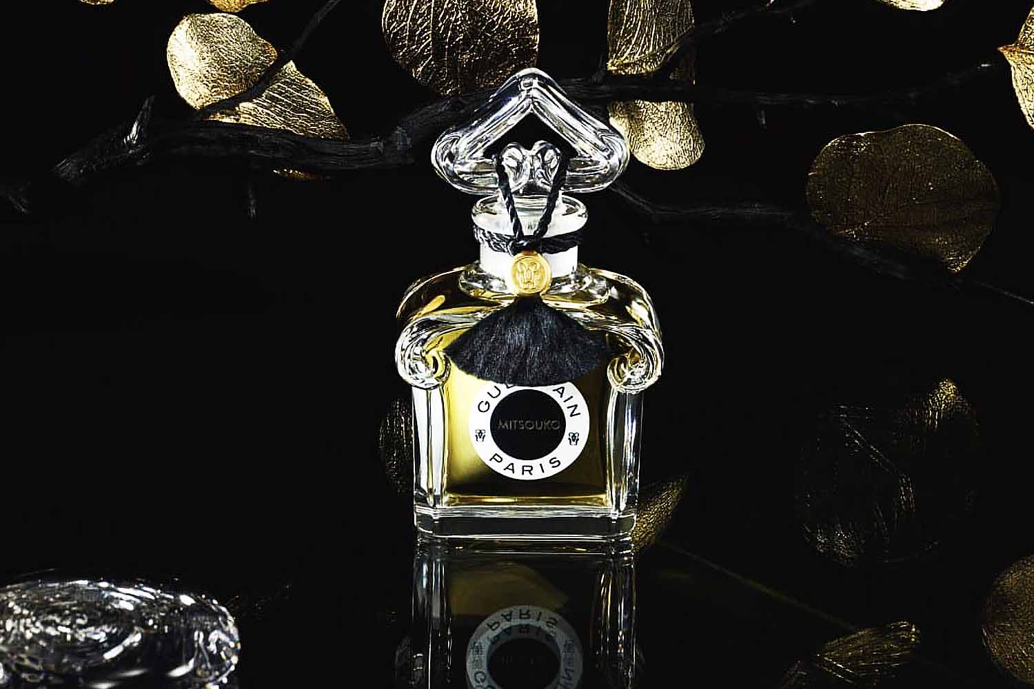 Guerlain Mitsouko Review Embrace the Mysterious Allure of